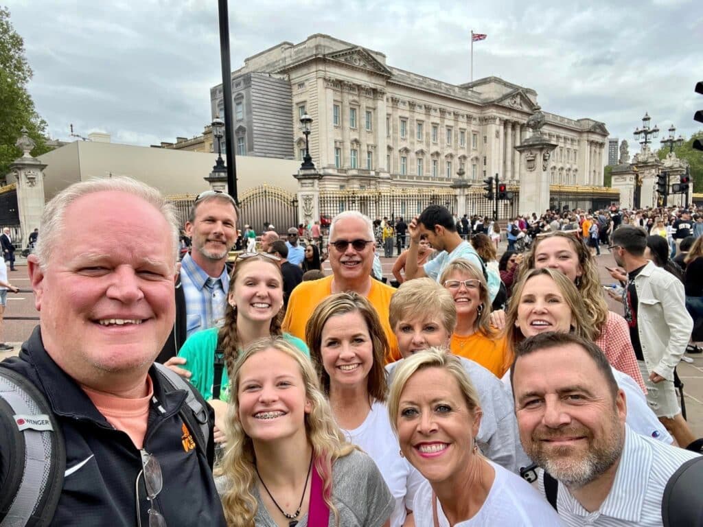 UT tour group outside of Buckingham Palace. 2023.